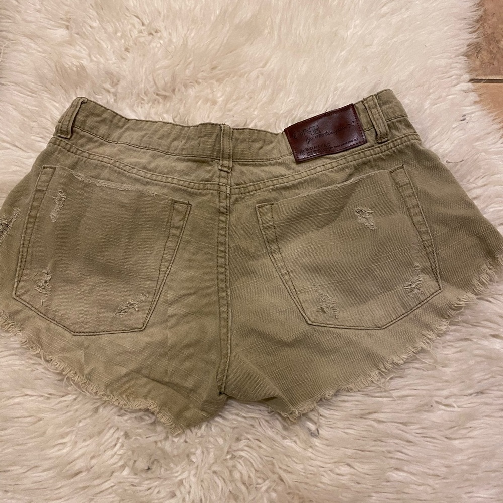 SZ 27 One Teaspoon Bonitas Jean Shorts in Army Green